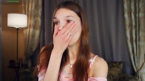 Polly day and Amelia night online show from 01/08/25, 06:31