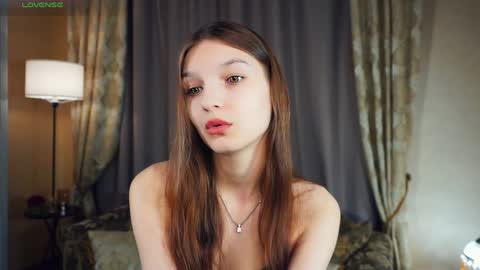 Polly day and Amelia night online show from 01/13/25, 06:49