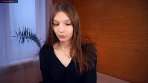 Polly day and Amelia night online show from 01/26/25, 06:07