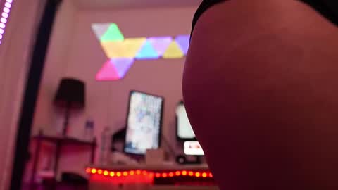 Trixy  Latex Doll online show from 11/21/25, 10:58