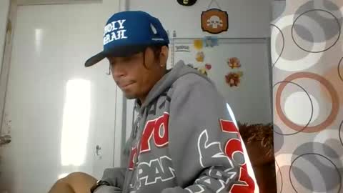Snapshot of dubz07 chatting on 06/04/26, 10:43 dubz07 online show from 06/04/26, 10:43
