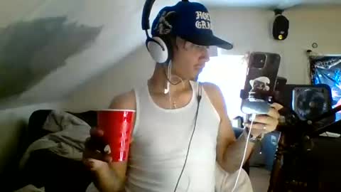 Snapshot of dubz07 chatting on 06/19/26, 06:23 dubz07 online show from 06/19/26, 06:23