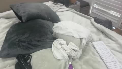 Dude online show from 02/11/26, 02:49