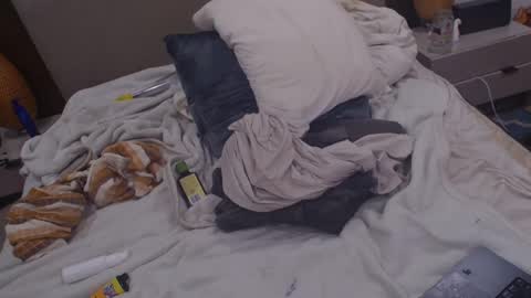 dudecuzbeo online show from 12/19/25, 07:37