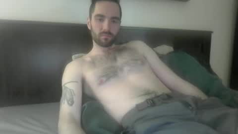 Snapshot of dudeman009 chatting on 03/01/25, 11:04 dudeman009 online show from 03/01/25, 11:04