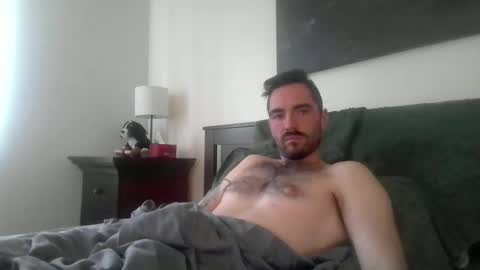 Snapshot of dudeman009 chatting on 10/22/25, 07:02 dudeman009 online show from 10/22/25, 07:02