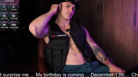 Snapshot of duke_j chatting on 12/06/24, 02:35 DUKE J online show from 12/06/24, 02:35