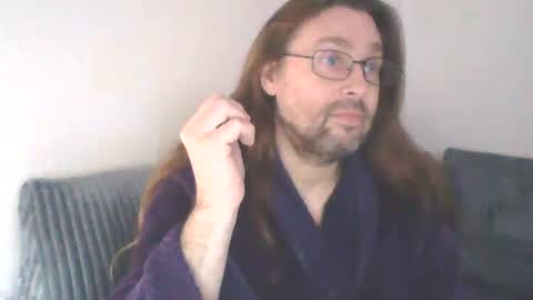 Snapshot of dukenucum73 chatting on 01/18/26, 05:28 chris online show from 01/18/26, 05:28