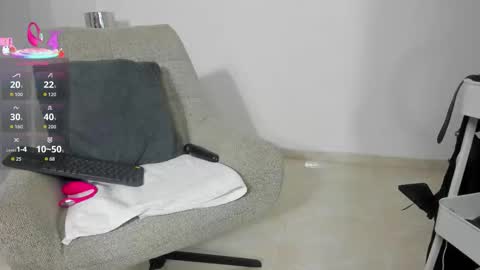 Snapshot of dulce1_ chatting on 11/28/25, 09:23 Dulce online show from 11/28/25, 09:23