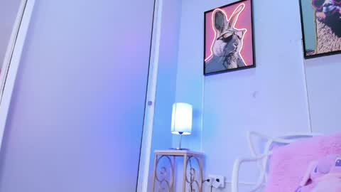 dulce__fiore07 online show from 04/03/26, 12:25