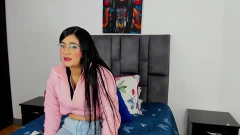 Snapshot of dulce_amg chatting on 03/01/25, 12:34 Dulce amg online show from 03/01/25, 12:34