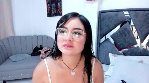 Dulce amg online show from 04/17/26, 03:09