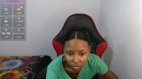 Snapshot of dulce_camx chatting on 05/03/26, 01:33 dulce_camx online show from 05/03/26, 01:33