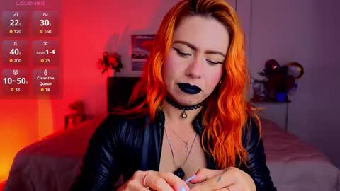 Snapshot of dulce_charlottee chatting on 09/10/25, 07:47 DULCE online show from 09/10/25, 07:47