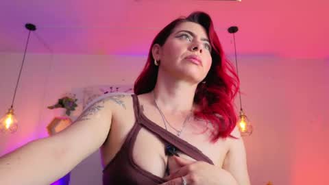 Snapshot of dulce_charlottee chatting on 05/05/26, 08:17 DULCE online show from 05/05/26, 08:17