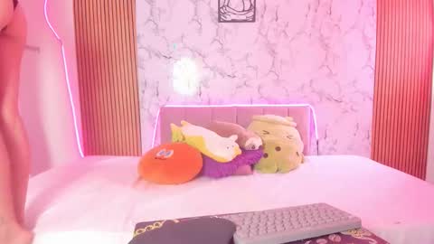 dulce online show from 04/06/26, 08:32