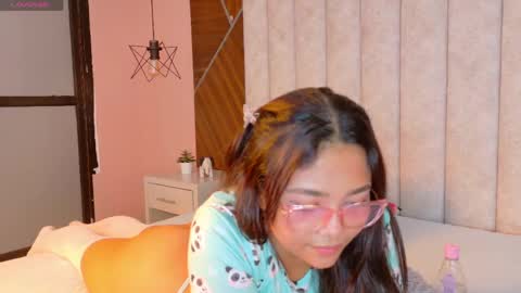 Snapshot of dulce_holy chatting on 06/05/26, 07:03 DULCE HOLY online show from 06/05/26, 07:03