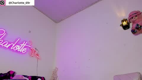 dulce_hot33 online show from 05/28/26, 08:33