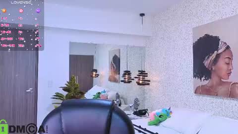 Snapshot of dulce_isabel_ chatting on 07/22/26, 03:42 dulce_isabel_ online show from 07/22/26, 03:42
