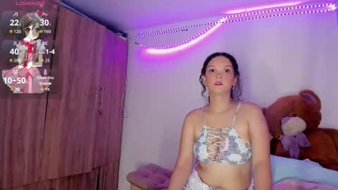 Snapshot of dulce_maria021 chatting on 09/13/25, 10:20 dulce online show from 09/13/25, 10:20