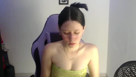 Snapshot of dulce_mauren chatting on 09/29/25, 03:33 dulce_mauren online show from 09/29/25, 03:33