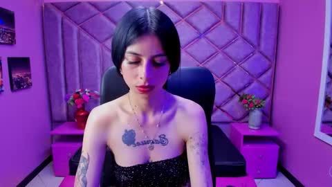 dulce_miiaa online show from 11/06/25, 08:21