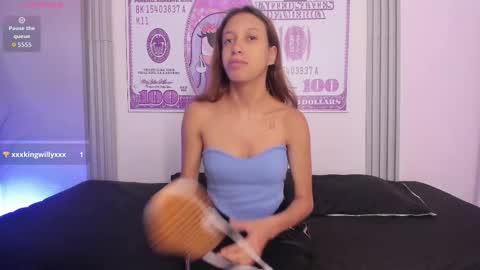 dulce_quintana online show from 09/29/25, 12:10