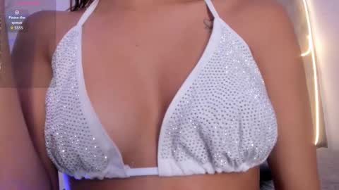 dulce_quintana online show from 11/24/25, 12:16