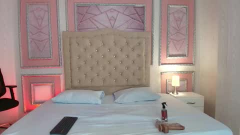 Dulce  online show from 02/22/26, 04:35