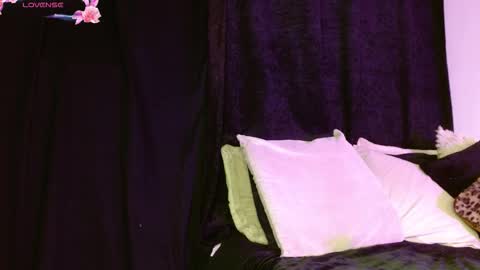   online show from 01/18/26, 01:42