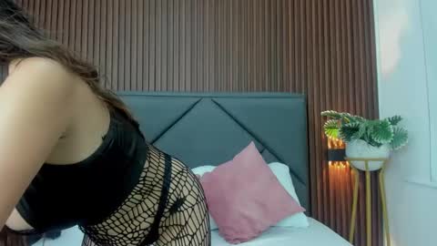 V I C T O R I A online show from 02/11/25, 01:20