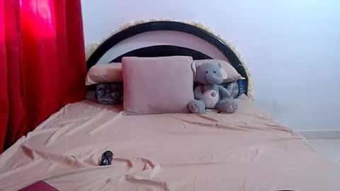 dulce_xiara online show from 05/05/26, 11:29