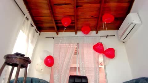 Snapshot of dulce_y_jhoselin chatting on 02/12/26, 09:21 Dulce Y Jhoselin online show from 02/12/26, 09:21