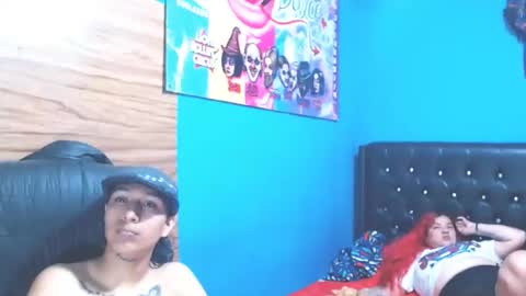 Snapshot of dulceandmike_ chatting on 01/21/25, 03:04 dulceandmike_ online show from 01/21/25, 03:04