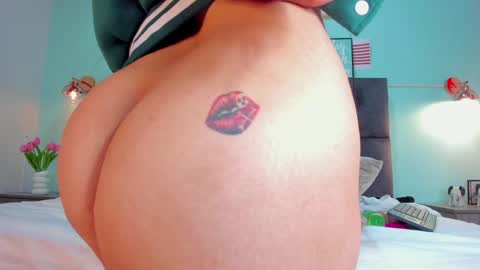 Snapshot of dulceaurora_ chatting on 01/31/25, 08:54 DULCE AURORA online show from 01/31/25, 08:54