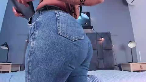 Snapshot of dulceaurora_ chatting on 10/09/25, 03:04 DULCE AURORA online show from 10/09/25, 03:04