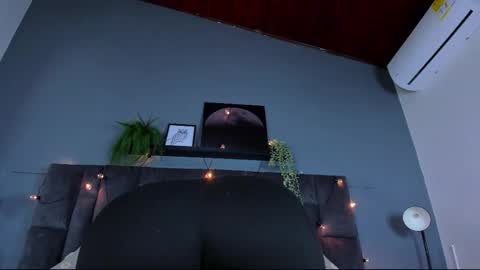 DULCE AURORA online show from 02/16/26, 01:35