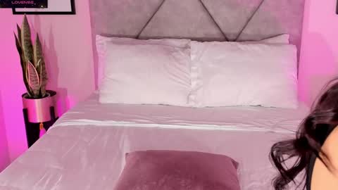 Dulcee Garcia online show from 12/02/25, 04:29