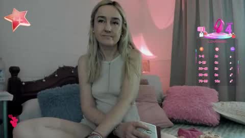 Snapshot of dulcejulia chatting on 12/01/25, 07:19 Sweetnina online show from 12/01/25, 07:19