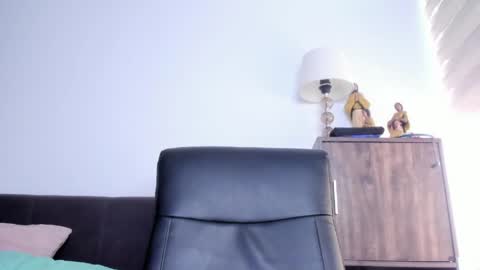 dulcepowl_lm online show from 04/09/26, 02:33