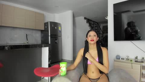 Jlozada05 online show from 12/16/24, 06:32