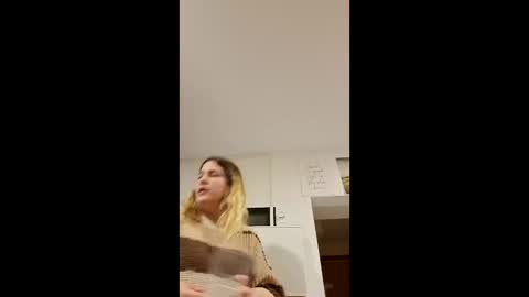 Snapshot of dulcexpecado chatting on 02/23/26, 09:56 dulcexpecado online show from 02/23/26, 09:56