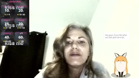 Snapshot of dumbbellsandcookies74 chatting on 01/06/25, 11:42 Erin online show from 01/06/25, 11:42