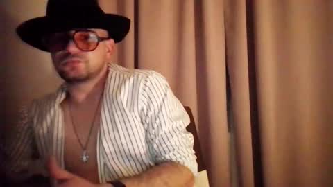 nickyyyx online show from 12/18/25, 01:33