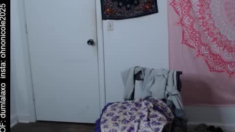 the only advantage you have over me is that u can kiss my ass and i cant  online show from 02/18/26, 02:29