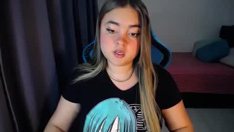 Nicole   online show from 01/11/25, 03:34