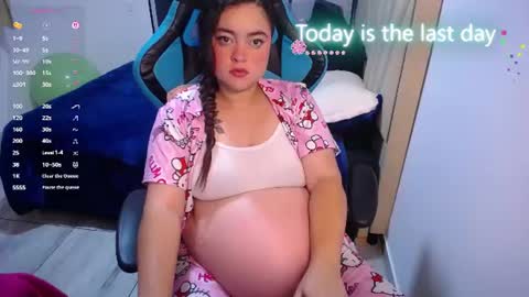 Nicole   online show from 06/15/26, 04:53
