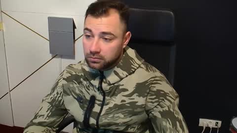 Snapshot of duncanstones chatting on 11/19/25, 05:29 DuncanStone online show from 11/19/25, 05:29