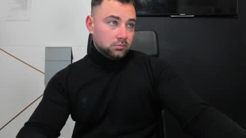 Snapshot of duncanstones chatting on 12/04/25, 06:01 DuncanStone online show from 12/04/25, 06:01