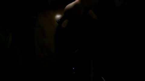 Snapshot of dunderstitz chatting on 01/01/25, 06:37 Sam online show from 01/01/25, 06:37